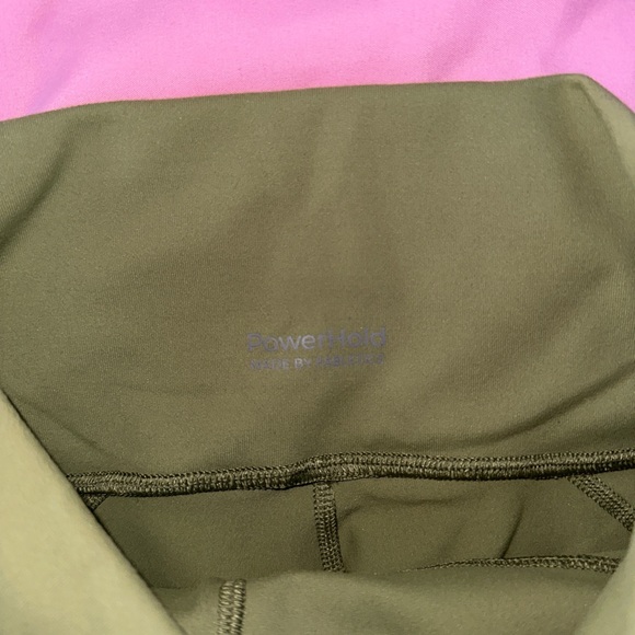 Green fabletics legging size xs/s - Picture 2 of 3